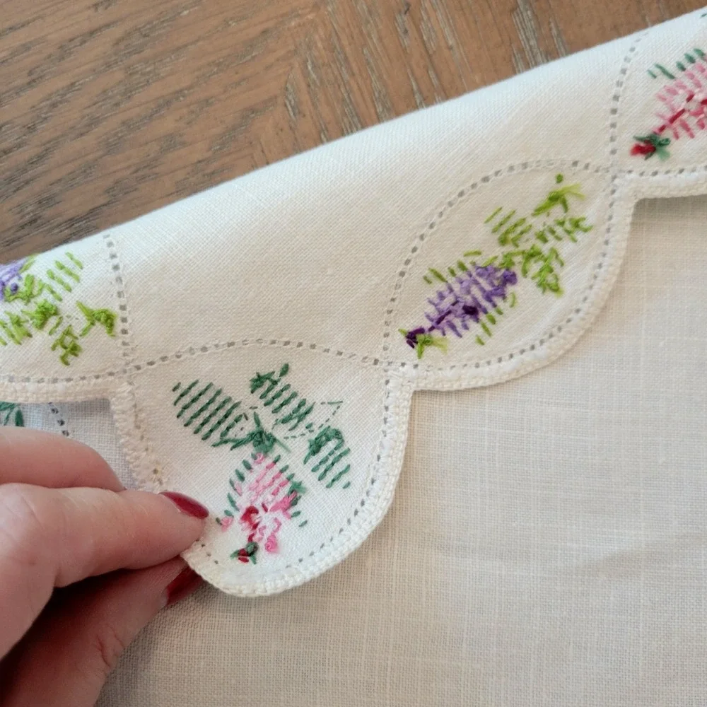 Vintage Linen Floral Cross stitch Luncheon Placemats And Napkins 3 Sets